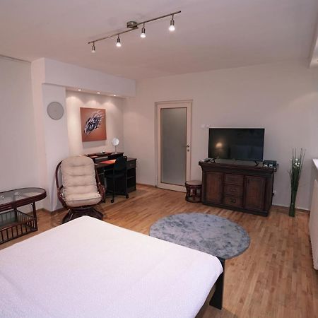Ratan Appartement Belgrado Buitenkant foto