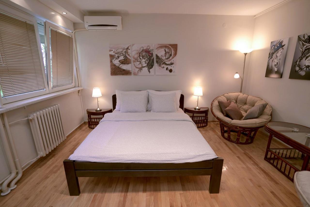 Ratan Appartement Belgrado Buitenkant foto
