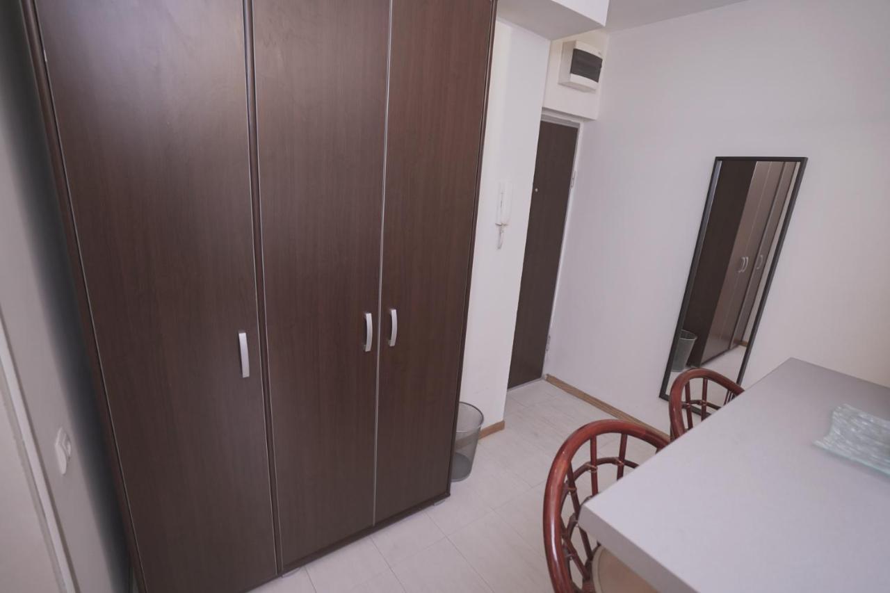 Ratan Appartement Belgrado Buitenkant foto