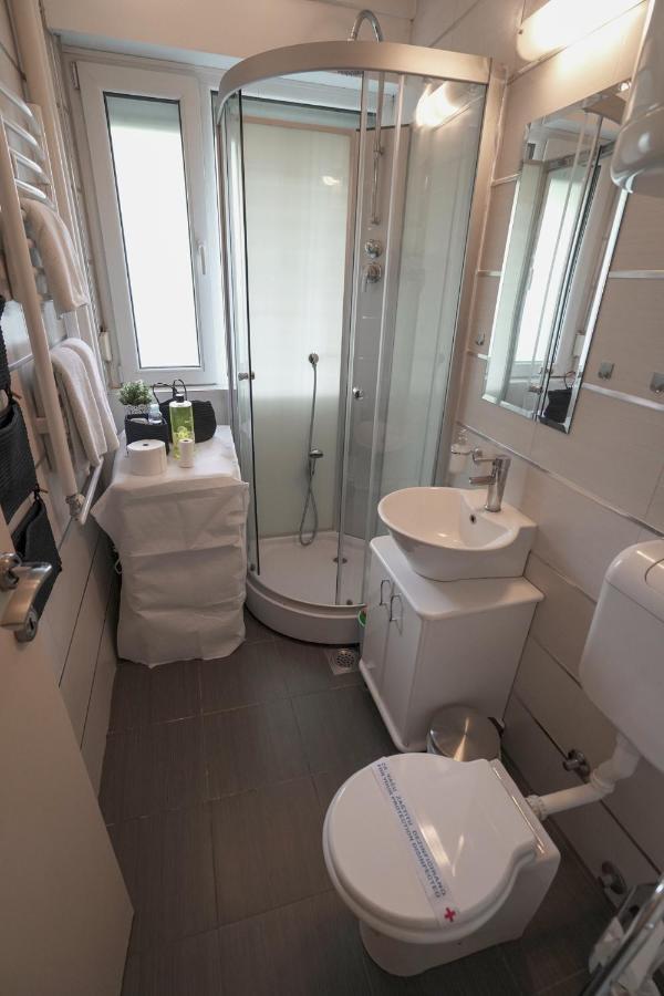 Ratan Appartement Belgrado Buitenkant foto